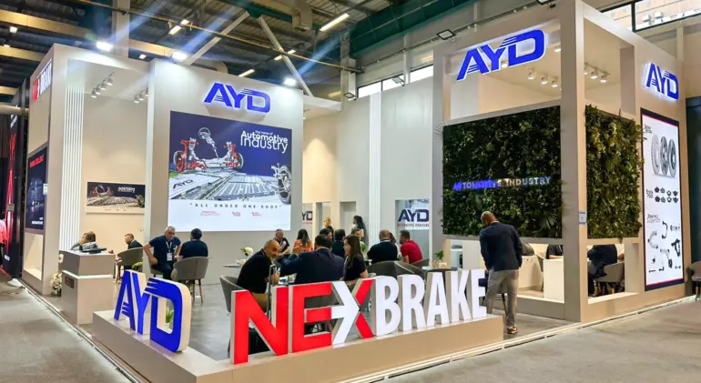 AydOtomotiv Intersolar25 Fuarstandi Wawainteriors