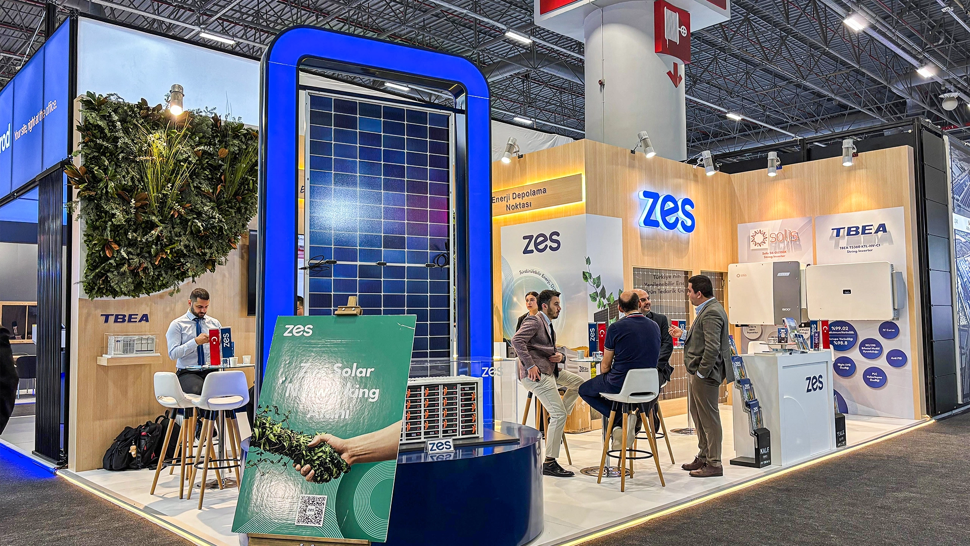 Zes Eif25 Fuarstandi Wawainteriors