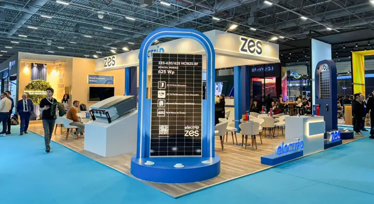 Zes Solarex26 Fuarstandi Wawainteriors